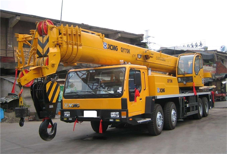 桂平市吊车出租选择重点