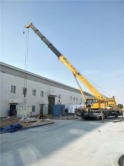 桂平市“超载就喊停”—— 吊车的 “重量保镖” 技术