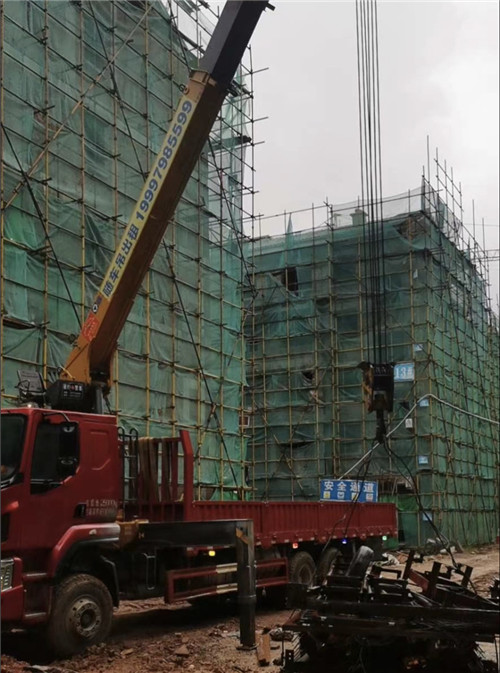 桂平市“慢工细活”—— 吊车的 “微动控制” 技术